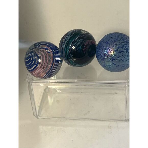 Lot of Three David Salazar marbles blue tones - Picture 5 of 10